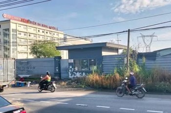 Bán đất mặt tiền 70x140m giá 145 tỷ Đường Quốc Lộ 22