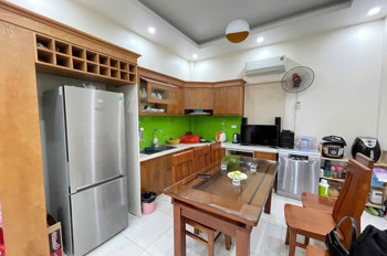 NHÀ ĐẸP DÂN XÂY KIÊN CỐ 3 TẦNG 3 P NGỦ An Đào C 43m2 X 6.75 tỷ Long Biên