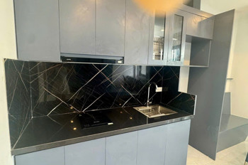 Bán nhà ngõ Tân Mai 82m², xây 5 tầng, mặt tiền 5,5m 16 tỷ - có thang máy