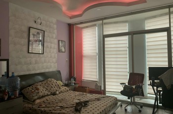 Bán nhà mặt tiền Nguyễn Minh Hoàng, phường 12, quận Tân Bình, khu K300