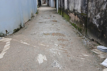 BÁN ĐẤT TẶNG NHÀ 2 TẦNG .ĐỨC THƯỢNG , HOÀI ĐỨC, HÀ NỘI,
38M NGỖ THÔNG TỨ TUNG. CÁCH ĐƯỜNG 32 CHỈ