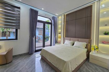 BÁN NHÀ NGUYỄN VĂN CỪ LONG BIÊN,OTO, DÂN XÂY,NGÕ THÔNG, FULL NỘI THẤT42M