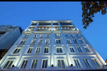 bán khách sạn 4* Hoàn Kiếm, 500m x 12 tầng, mặt tiền 18m, dòng tiền 1 tỷ/tháng