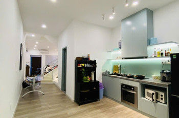 Quận 7 - HXH Huỳnh Tấn Phát - 40m2 - 2 tầng - Giá 5,5 tỷ