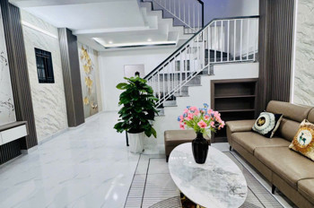 BẤN NHÀ 2 TẦNG NGÃ TƯ GA Q12- CHỢ CẦU ĐỒNG HẺM THÔNG XE TẢI - DIỆN TÍCH SD 110M2- SHR GIÁ NHỈNH 4.X