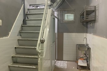 GIÁ TỐT - CHÍNH CHỦ Cần Bán Nhanh Căn Nhà Nhỏ 12m2  Sát Bờ Kè Hoàng Sa Vị Trí Tại Quận 3, TP HCM