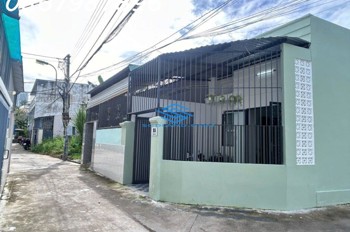 Bán căn nhà cấp 4 lô góc 2 mặt tiền đường Đặng Lộ, Vĩnh Hải, Nha Trang