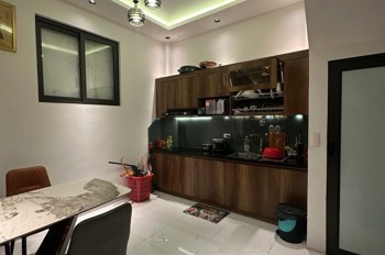 BÁN NHÀ NGUYỄN VĂN CỪ LONG BIÊN,OTO,NGÕ THÔNG,LÔ GÓC,DÂN XÂY,SÁT PHỐ,35M