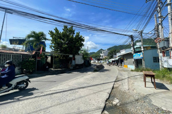 Bán Đất Mặt Tiền Phong Châu, 247m², Hướng Nam, Đường 20m – Giá Tốt