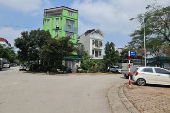 80m2 đất Đông Dư, đường rộng có vỉa vè chỉ 7 tỷ x. Lh 0989894845