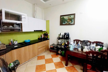 Bán nhà Hoàng Hoa Thám 54m² ngõ thoáng gần phố giá đầu tư 9 tỷ