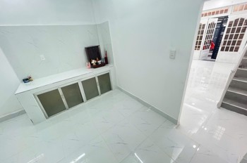 Bán nhà  đường Số 11, Phường Trường Thọ, Thủ Đức. DT 48m2, 2 tầng, 3PN, SH, giá 4.45  tỷ