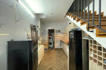 Nhà 2 tầng trung tâm Hải Châu – sát Cầu Rồng – ở ngay, giá chỉ 3.5 tỷ!