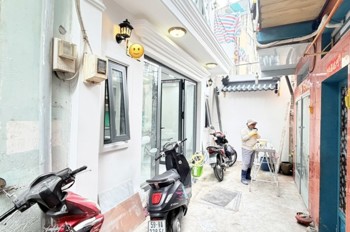 Biệt Thự Mini Âu Cơ TBình Chỉ 4.748 Tỷ– 2Tầng Đúc Đẹp – Full Nội Thất Cao Cấp