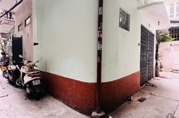 CẦU GIẤY DT 30M x4 TẦNG CHỈ 6 TỶ,LÔ GÓC,MẶT NGÕ THÔNG KINH DOANH,15M Ô TÔ TRÁNH