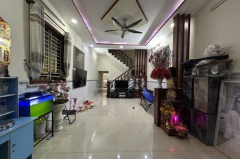 Bán nhà 2 Tầng DĩAn 176m²,SHR đường ô tô,Ngang KHủng 8.8M,chỉ 39tr/M2