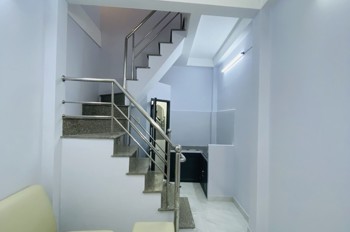 TRUNG TÂM QUẬN 10 SÁT QUẬN 1 VỊ TRÍ VÀNG - 3 TẦNG NHỈNH 2 TỶ - NGAY VẠN HẠNH MALL