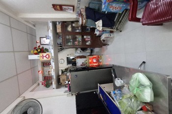 Kết cấu: Số tầng: 2 (gồm 1 trệt, lầu,…) đúc chắc chắn, có PN, 2WC khách mua về vào ở ngay