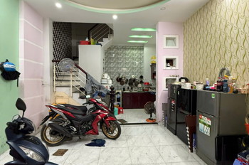 Nhà vị trí đẹp cách MT 30m Phạm Thế Hiển P.Chánh Hưng (P4Q8) ko lộ giới