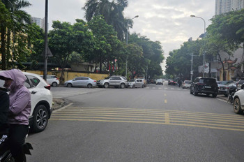 Bán Biệt thự ô góc Liền kề Khu Đô thị văn Phú vỉa hè kinh doanh chân chung cư 226 m 4 tầng mt 15m