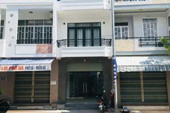 Bán nhà 3 tầng trung tâm TP Nha Trang – mặt tiền đẹp – full nội thất