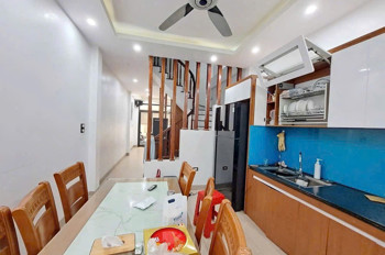 Bán nhà phân lô Quan Nhân - Ô tô tránh vỉa hè - Nhà dân xây 43m 17,5 tỷ