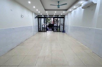 nhà đẹp Ngọc Lâm, 70m x 5 tầng, kinh doanh, vỉa hè, ôtô tránh