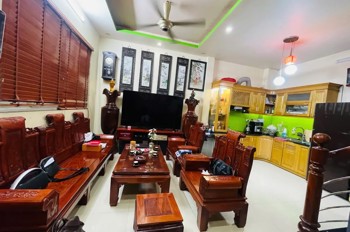 Bán Nhà Đại La 24/31m2. 4 tầng. mặt tiền 5.2m. giá 9.6 Tỷ Hai Bà Trưng Hà Nội