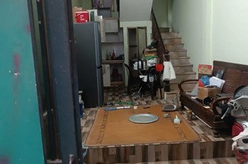 Bán Nhà Quốc Tử Giám 26m2. 4 tầng. mặt tiền 3.4m. giá 6.2 Tỷ Đống Đa Hà Nội