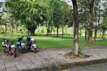 D400 bán rẻ lô đất đẹp khu dân cư đông đúc, khu vực trung tâm thuận tiện nhiều KCN