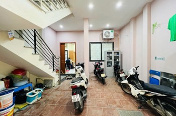 Bán nhà đường Đê La Thành, 72.5 m² x 5 tầng, giá 17.5 tỷ