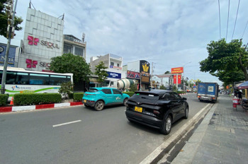 BÁN ĐẤT MẶT TIỀN DĨ AN GIÁ RẺ NGAY TRUNG TÂM HÀNH CHÍNH DĨ AN 150M2 ( 5 X 30 ) GIÁ : 6.8 TỶ