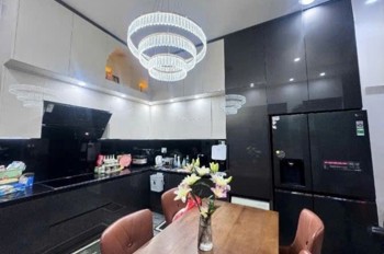 LÔ GÓC 2MT SƠN THỦY 8 – VILLA 3 TẦNG FULL CÔNG NĂNG – GẦN SÔNG, GẦN ĐẢO KIM CƯƠNG
