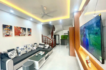 BÁN NHÀ VŨ TÔNG PHAN – 30M RA Ô TÔ TRÁNH – 37M² x 5 TẦNG – 3 PHÒNG NGỦ RỘNG – GIÁ 8,4 TỶ