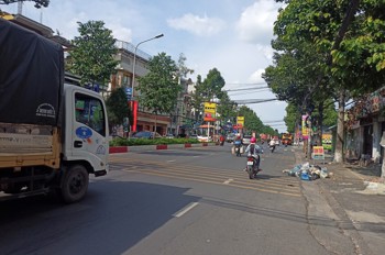 Bán đất ngay BV 7B,đường nhựa 2 xe hơi thông Đồng Khởi,SHR thổ cư 100%