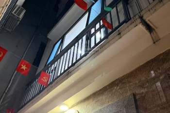 BÁN NHÀ CỔ NHUẾ - GẦN NHIỀU TRƯỜNG HỌC CÁC CẤP - TIỆN ÍCH NHIỀU - DT 36M2 - GIÁ 8,9 TỶ