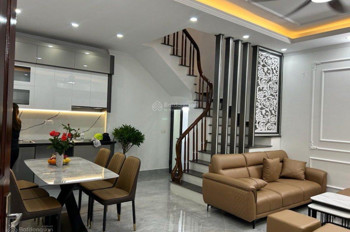 BÁN NHÀ XUÂN LA, SÁT PHỐ, ÔTÔ ĐỖ CỬA, DT 40M2, MT 4M, GIÁ 9.7 TỶ