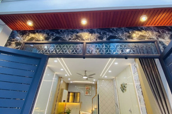 L1583 ⭐️ sát UBND phường Gò Vấp, SHR, Vuông, 3 tầng, 4x8m, 4.x tỷ