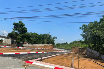 BÁN LÔ ĐẤT HÒA BÌNH CHỈ NHỈNH 300 TRIỆU – LẤY ĐÂU RA GIÁ NÀY NỮ