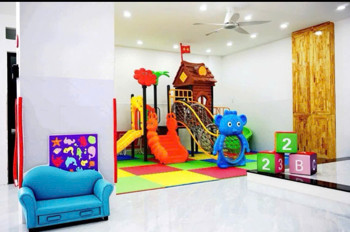 Bán tòa nhà mặt tiền đường Lê Chân, trung tâm P. Phước Tân, thành phố Nha Trang.
Cần bán tòa nhà