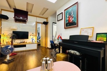 bán căn hộ nam trung yên cầu giấy DT 58m 2 ngủ giá 5,7 tỷ