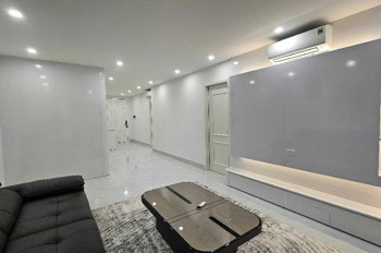 BÁN NHÀ CHU HUY MÂN LONG BIÊN, DÂN XÂY,NGÕ NÔNG,2 THOÁNG,106M NHỈNH 12 TỶ