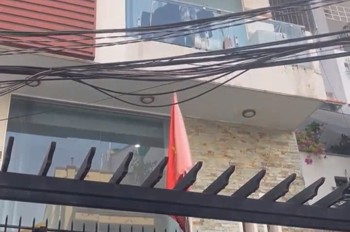 CHÍNH CHỦ Định Cư Nước Ngoài Cần Bán Căn Nhà Tại Đường Cách Mạng T8, Phường 11, Quận 3, HCM