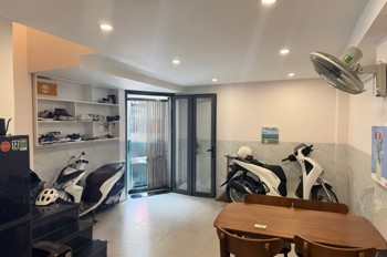 🌸 KHU VIP NAM KỲ KHỞI NGHĨA Q3 28M2 (4.4X7) 3TẦNG 2PN 2WC - 4.6 TỶ