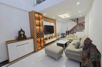 Nhà mới tinh Phúc Lợi – 5 tầng – full nội thất