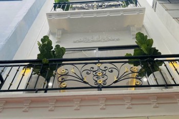 NHÀ ĐẸP 5 TẦNG – CẠNH NHỔN
Ô TÔ ĐỖ CỬA – NGÕ THÔNG TỨ TUNG – GIÁ 5.75 TỶ