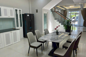 CẦN BÁN NHÀ 3 TẦNG HUỲNH NGỌC ĐỦ, NHÀ MỚI XÂY RẤT ĐẸP