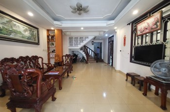 ► MT Hải Hồ 114m2, Ngang 7.5m, 3 tầng đúc, 5PN, sân Ô tô, đường luồn thoáng, 11.x tỷ