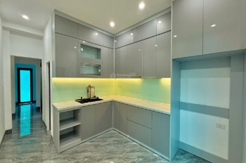 BÁN NHÀ TRUNG TÂM CẦU GIẤY, NGÕ OTO, PHÂN LÔ BÁN CỜ, DT 36M, MT 5M, GIÁ NHỈNH 15 TỶ