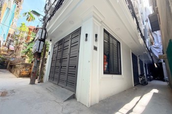 HÀNG HIẾM, SIÊU PHẨM TRUNG TÂM CẦU GIẤY -FULL NỘI THẤT XỊN-Ở NGAY - GẦN PHỐ _ 5 TẦNG – 30M2